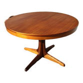 Baumann teak table