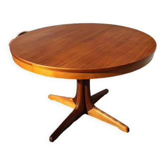 Baumann teak table