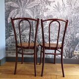 2 old Mundus bistro chairs