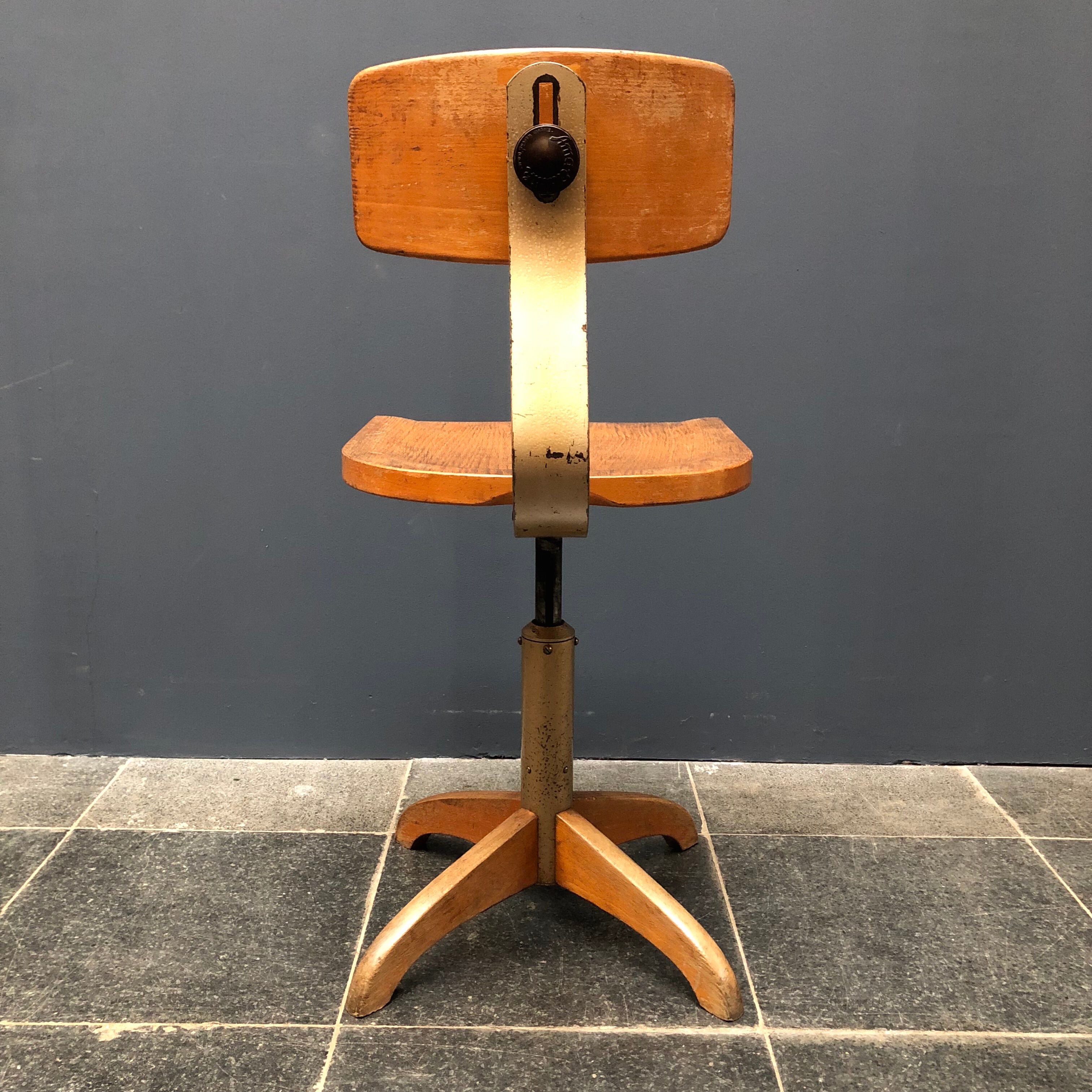 Old Ama Elastik atelier chair from the 1940