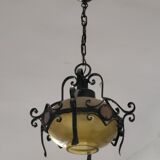 Glass and metal suspension