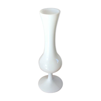 Vase en opaline blanc années 50-60