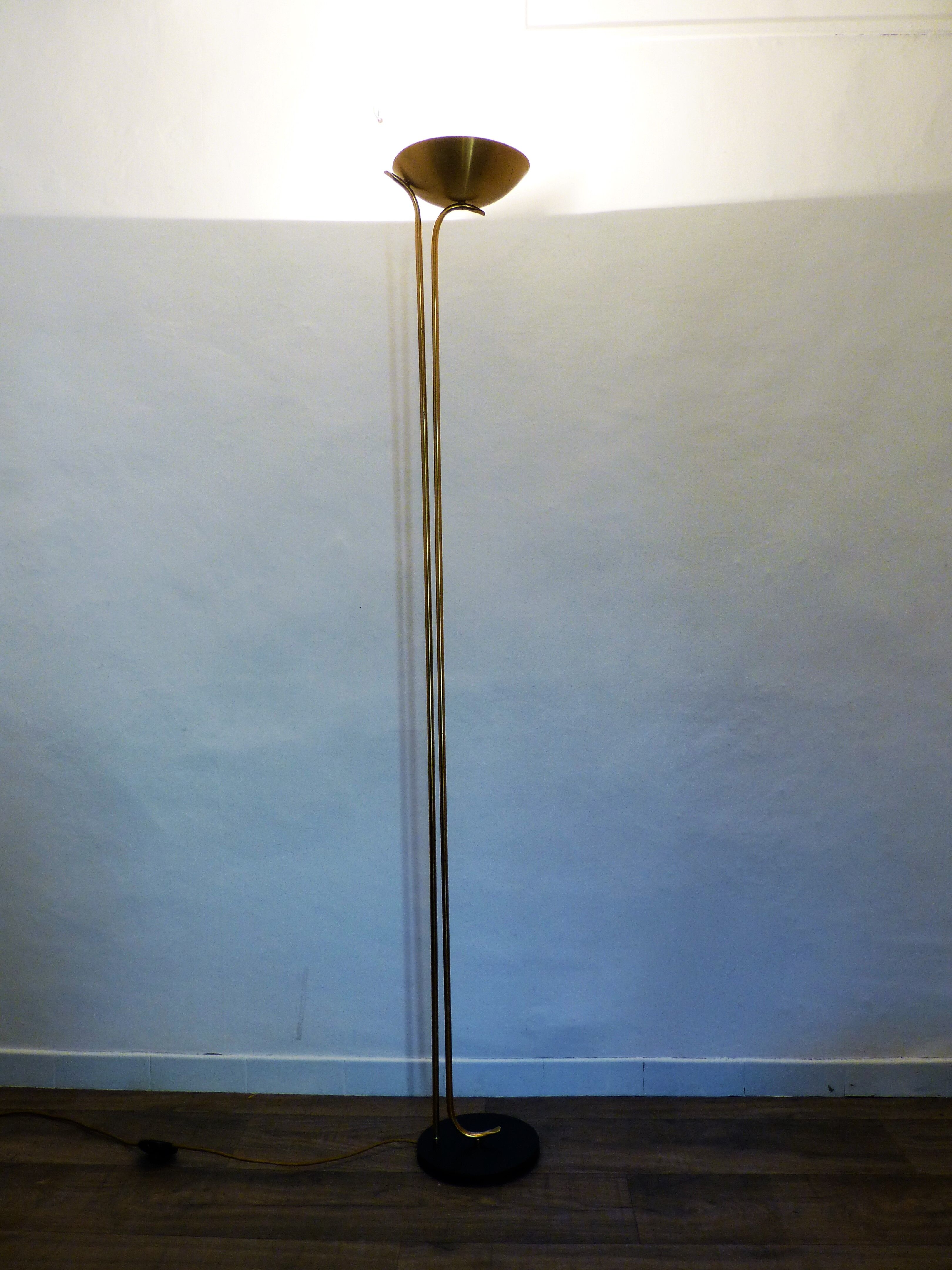 Halogene lampadaire in laiton 1970