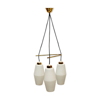 1950s Italian triangle lamp in brass and opalglass