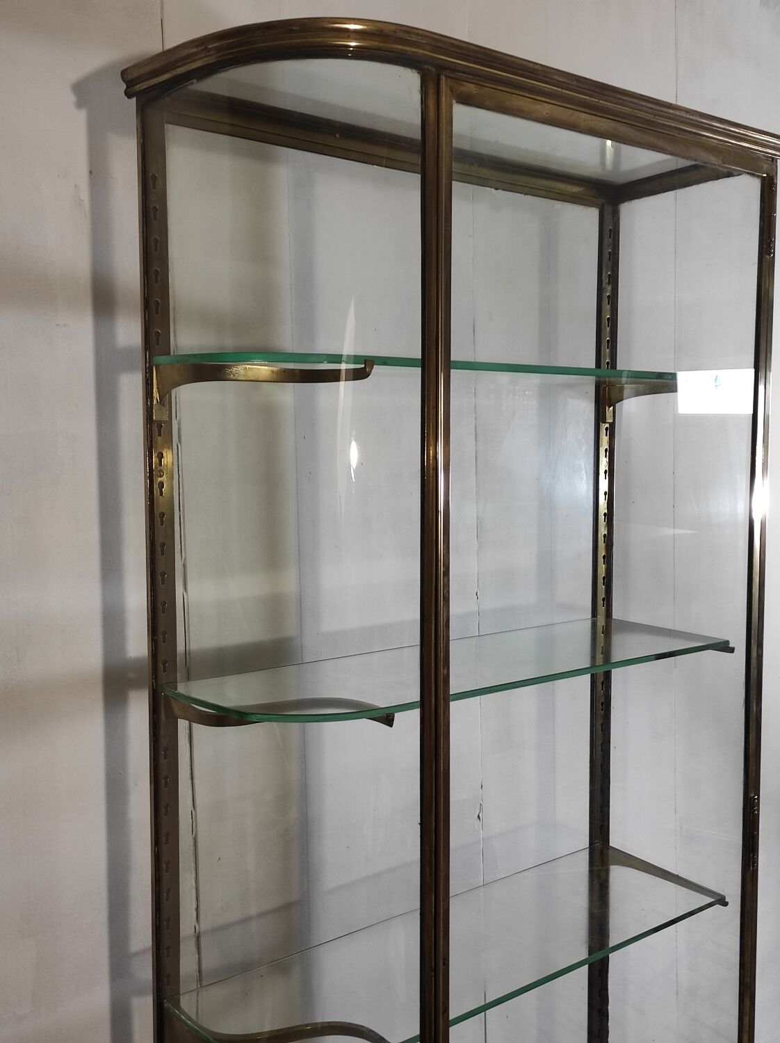 Jeweler's showcase in brass and glass - circa 1900