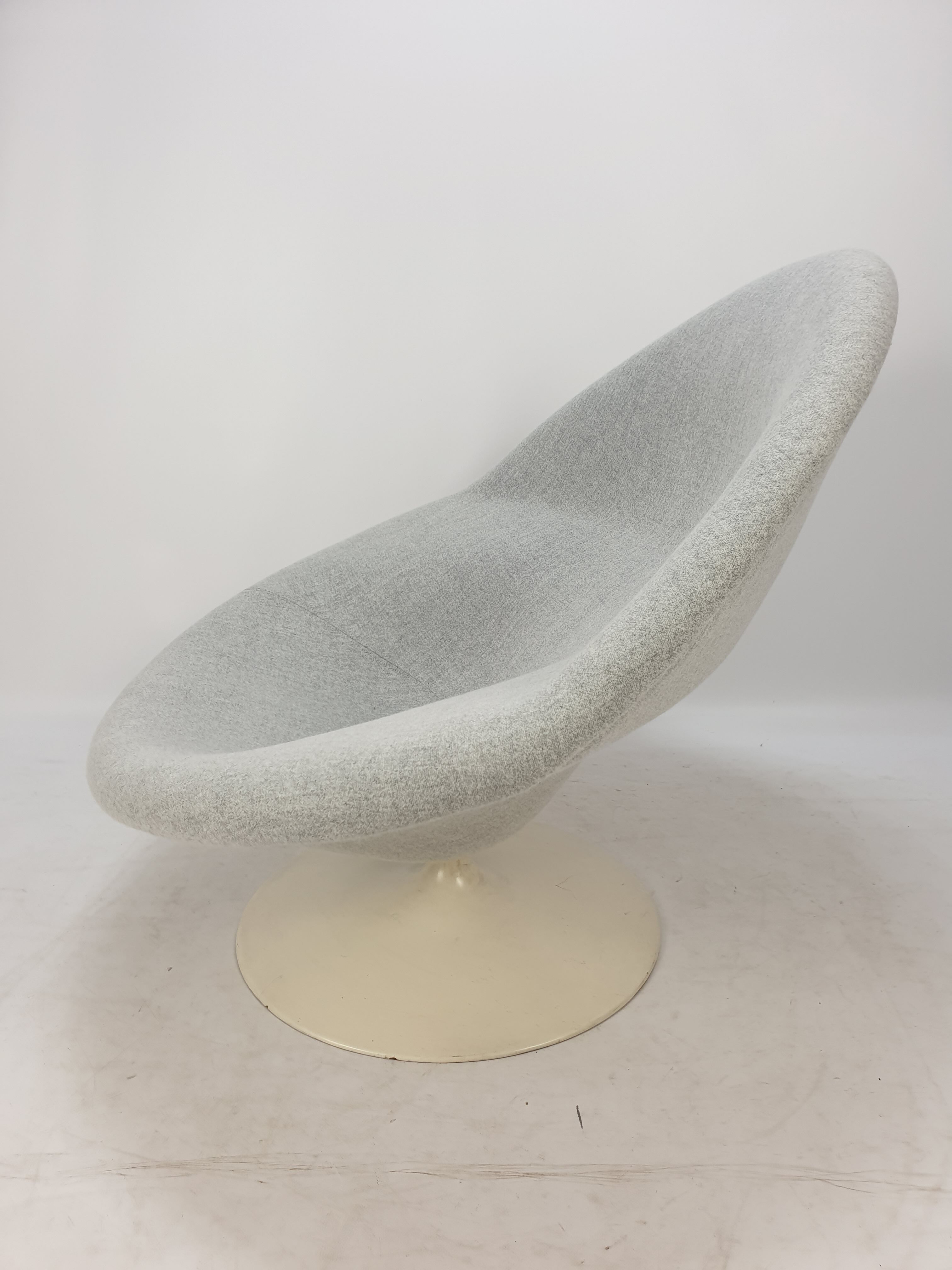 Globe armchair by Pierre Paulin for Artifort, '60s