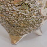 Tripod vase