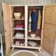 Armoire vintage