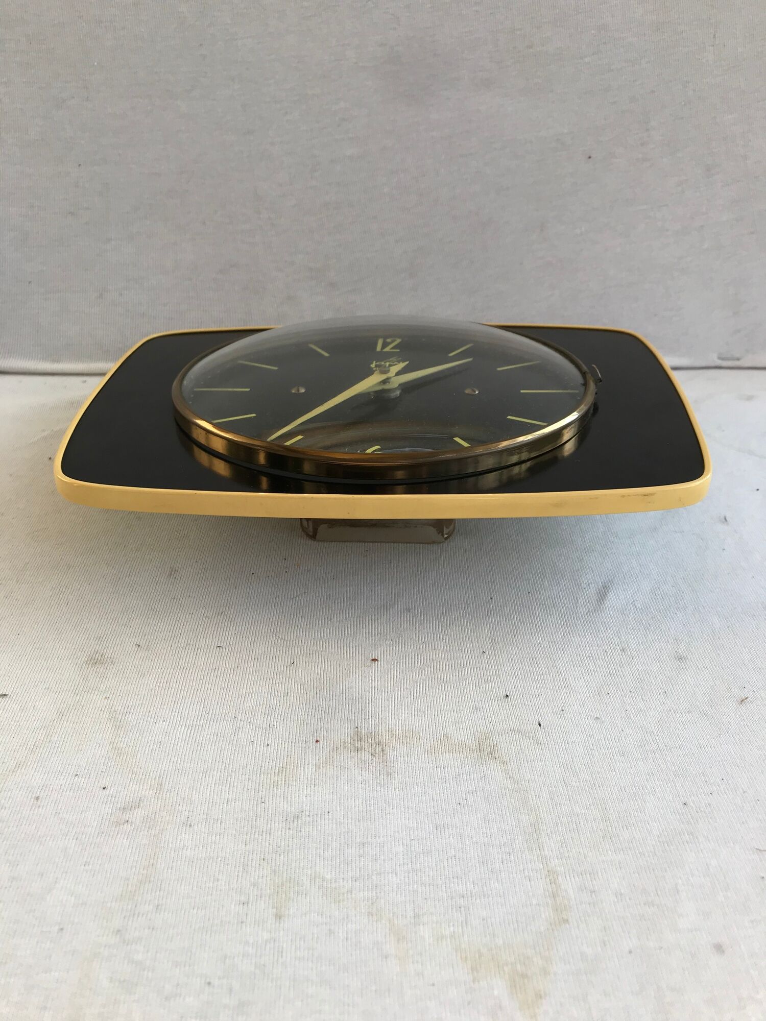 Former japy formica black clock