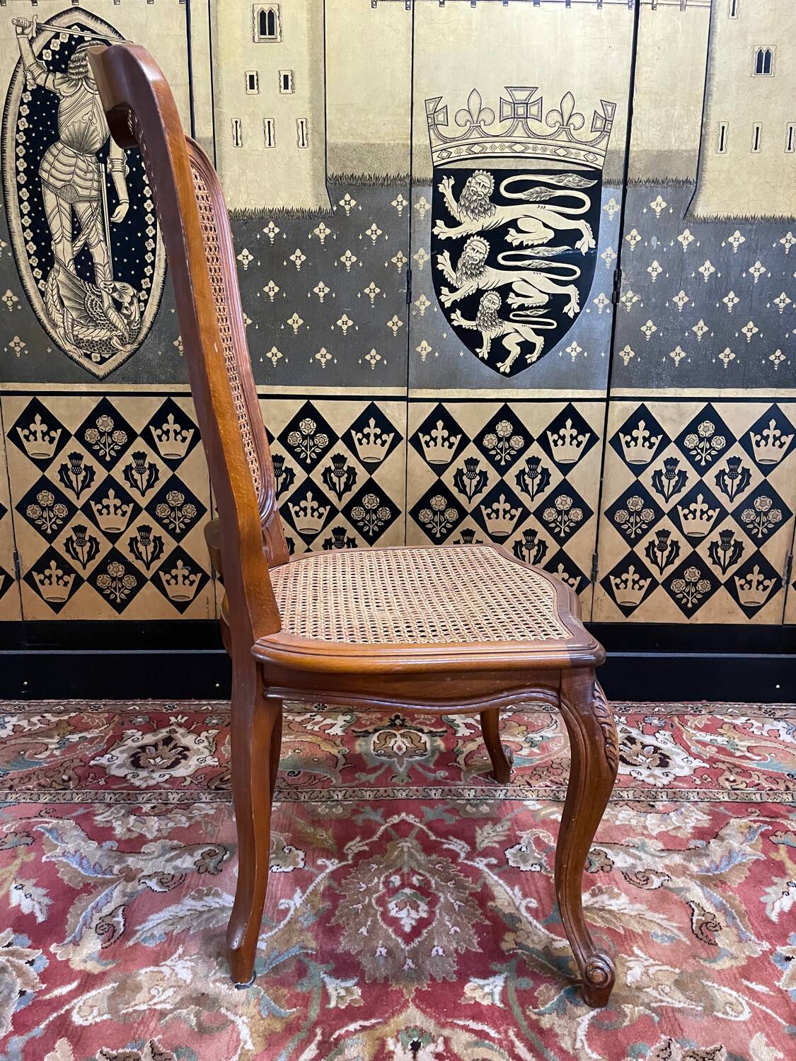 Suite de 6 chaises de style Louis XV en cannage