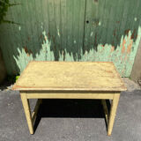 Petite table de ferme