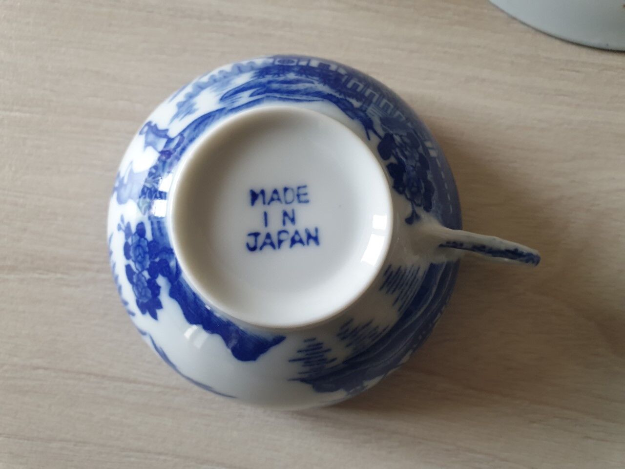 Set of 6 porcelain cups