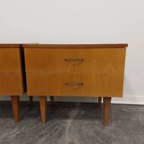Paire de tables de chevet années 1970