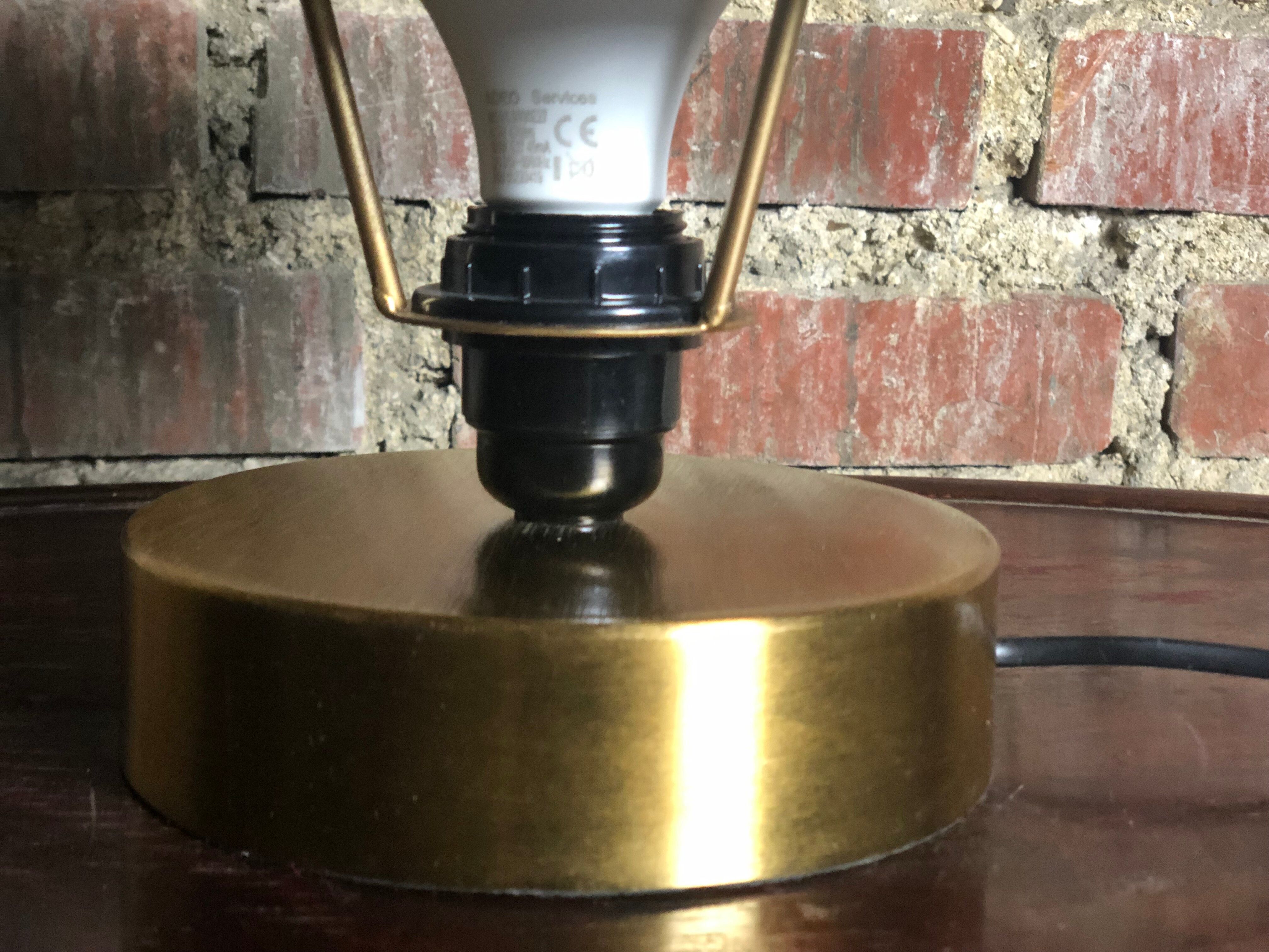 Art Deco-style mushroom lamp in gilded brass