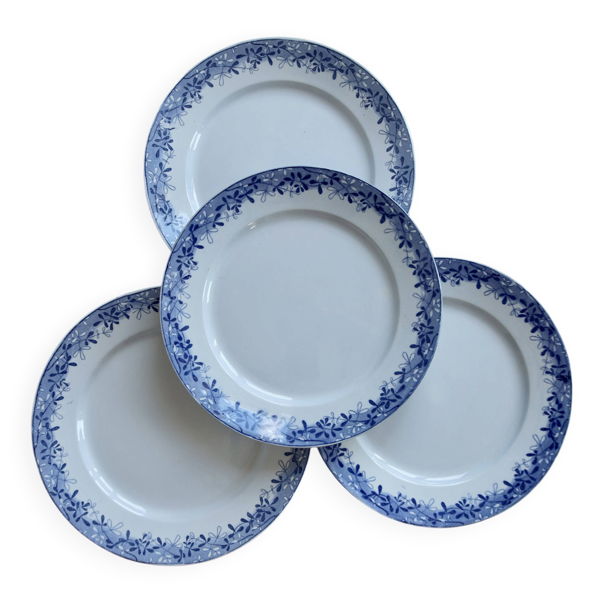 4 antique flat plates from Sarreguemines U&C in the Mimosa blue pattern.