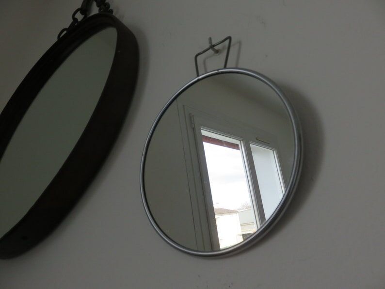 Wall-mounted round barber mirror 50s 60s