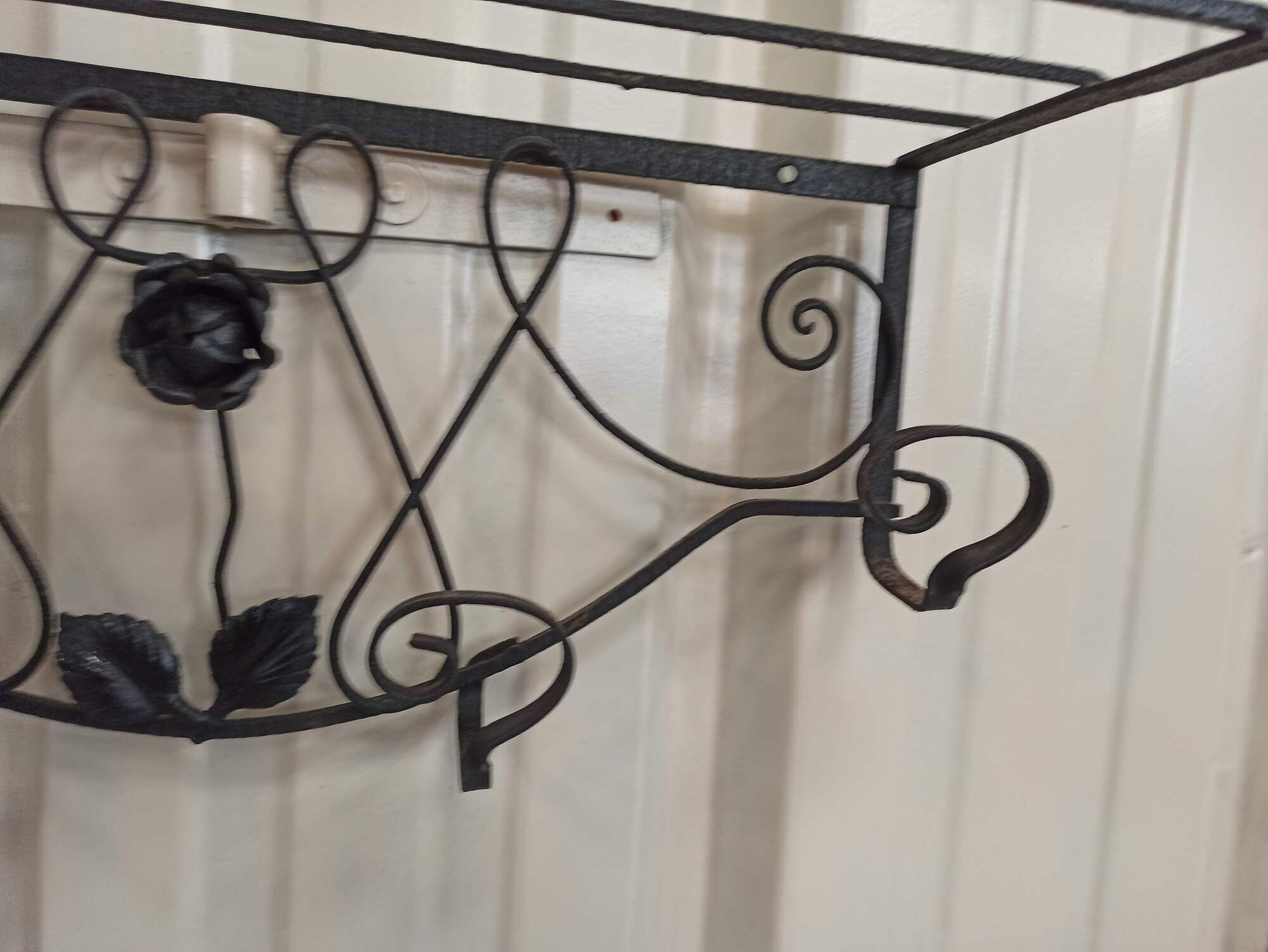 Coat rack in wrought iron art deco patère with decoration of black rose coat rack coat rack