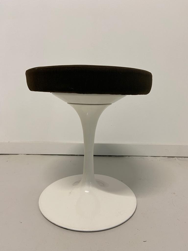 Tulip stool by Eero Saarinen for Knoll International, 1960s