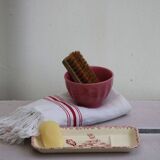 Ceramic soap dish