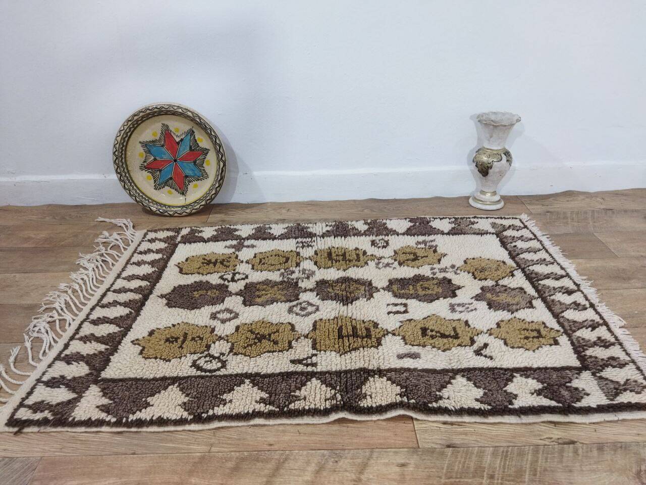 Handcrafted Moroccan Berber Rug 134 X 90 CM