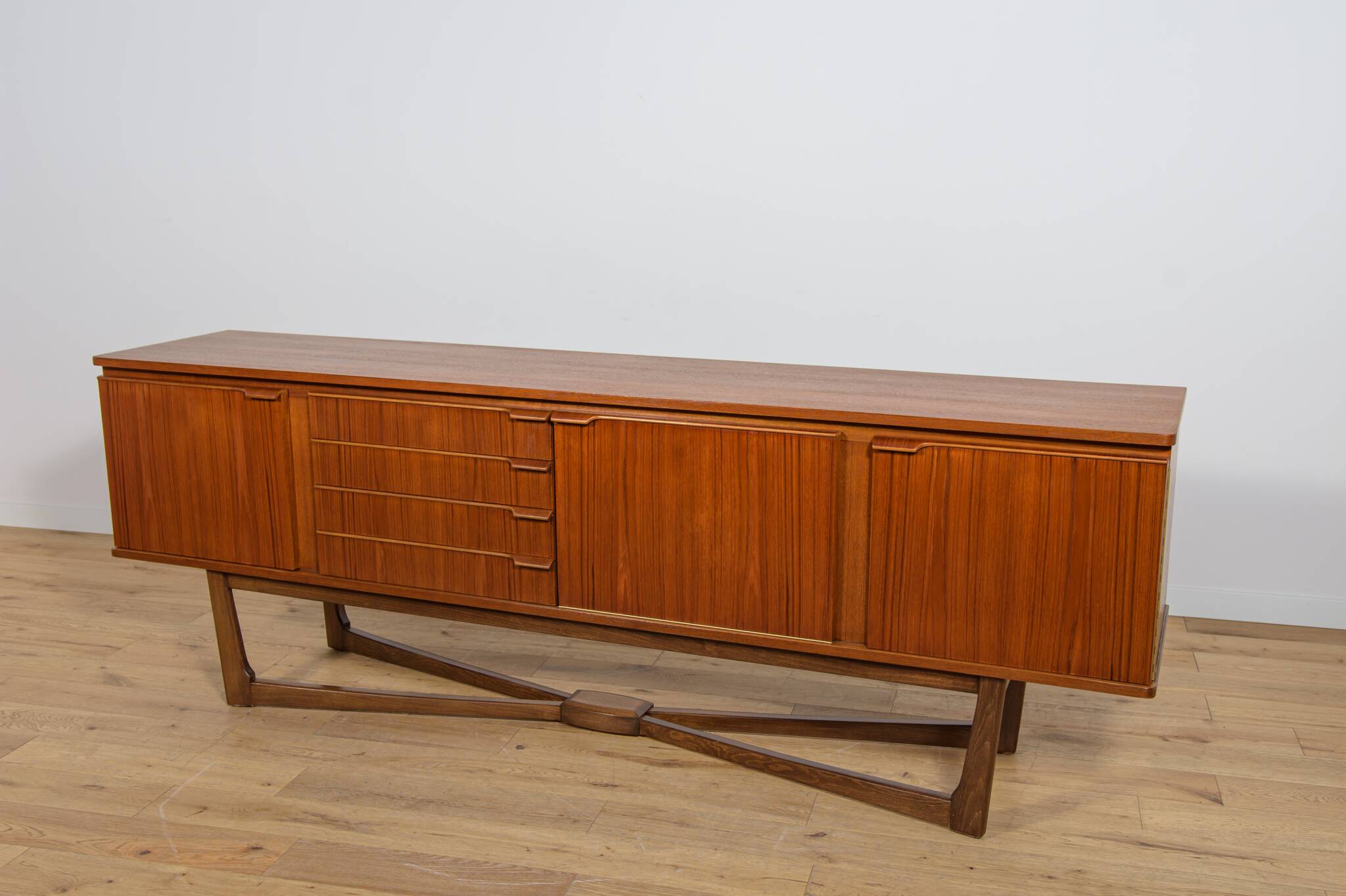 Buffet en teck du milieu du siècle de Stonehill, Royaume-Uni, années 1960