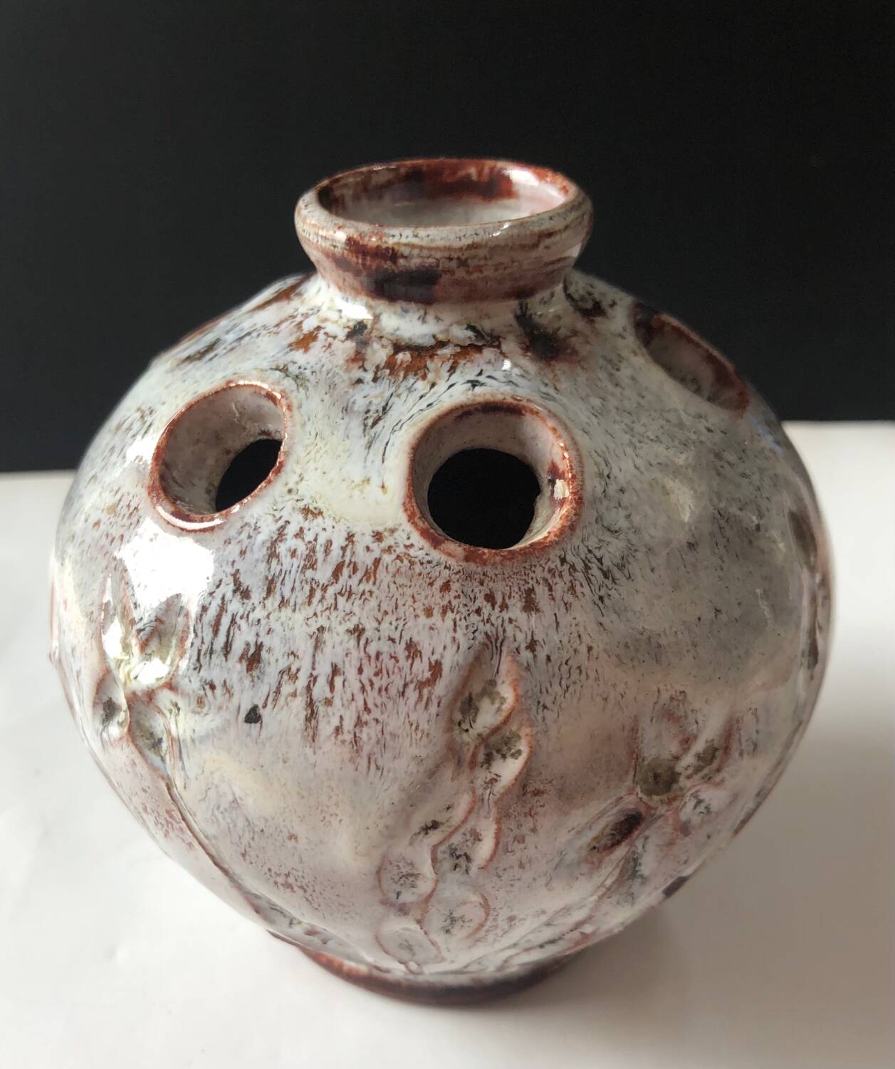 Vase pique fleur Vallauris
