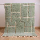 Handmade pure wool traditional green rug size 2/3 m