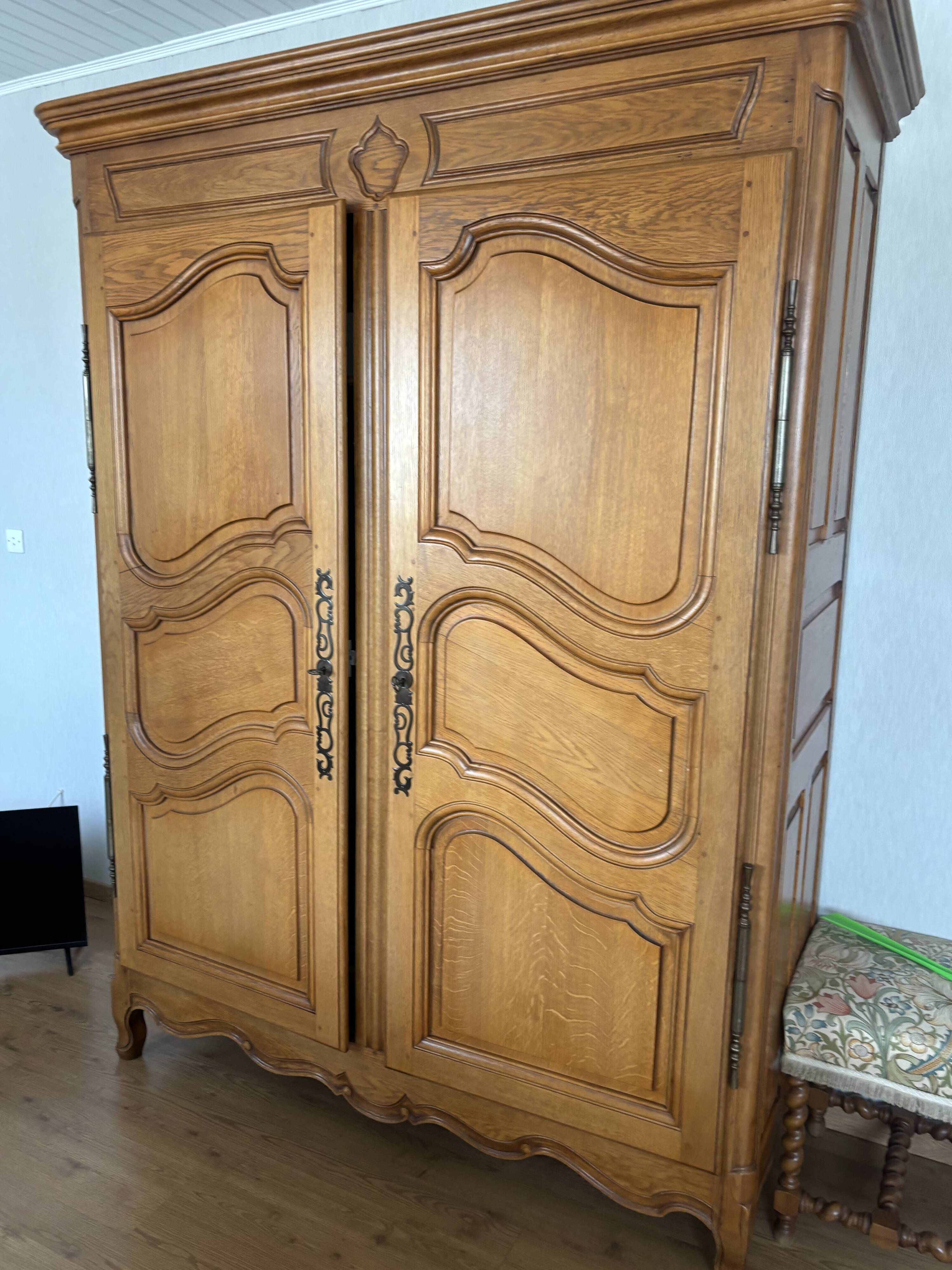 Armoire