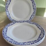 Set of 3 iron earth flat plates Faïencerie Niderviller. Blue and white “Art Deco” decor.