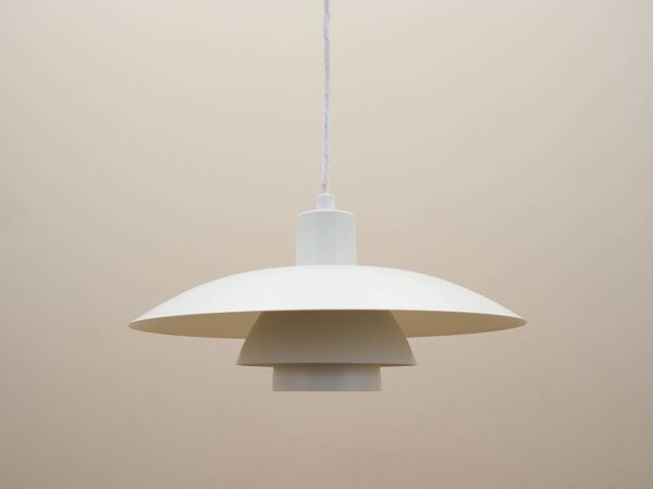 Suspension, design danois, années 1960, designer : Poul Henningsen, fabricant