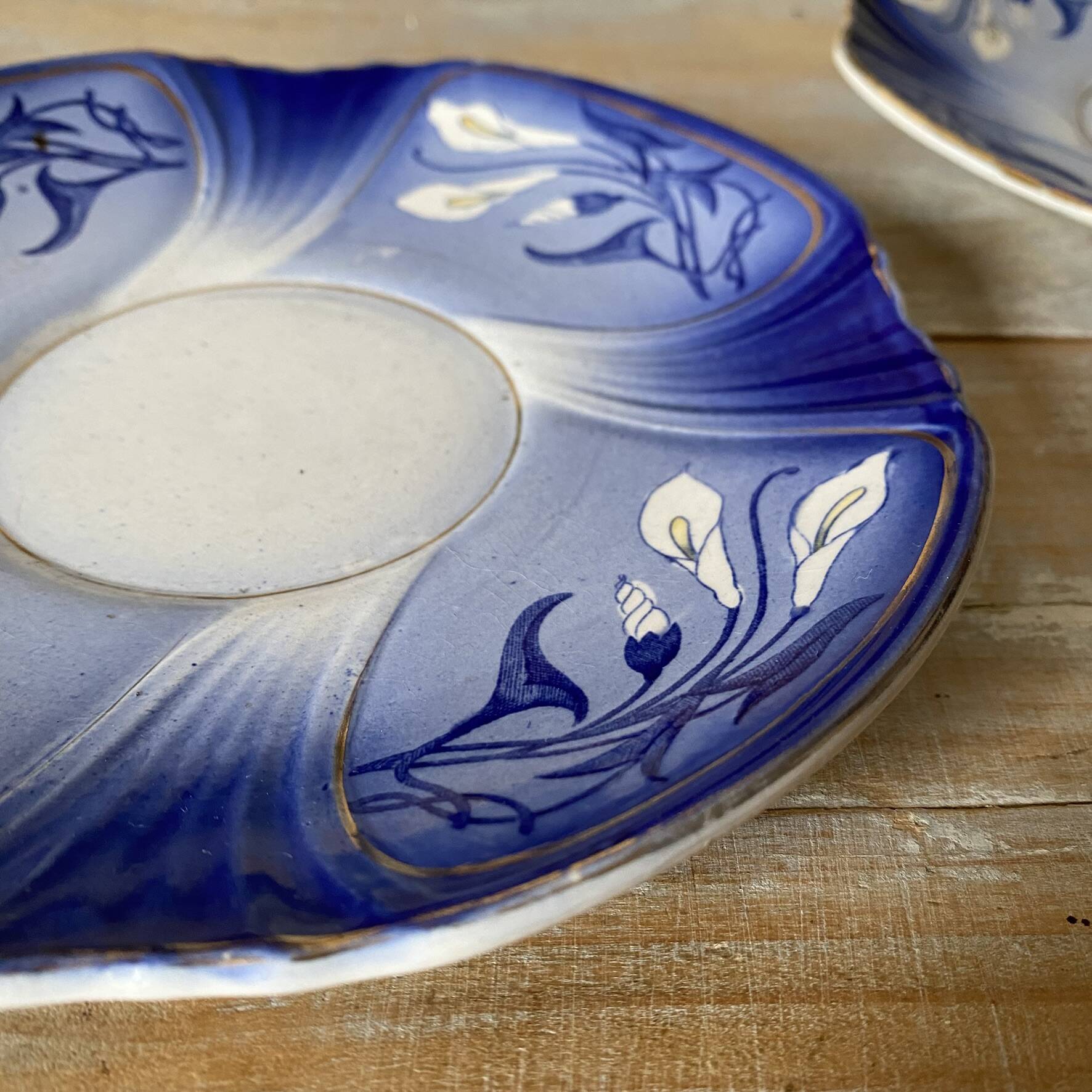 Assiettes  Sarreguemines décor Arum bleu cobalt