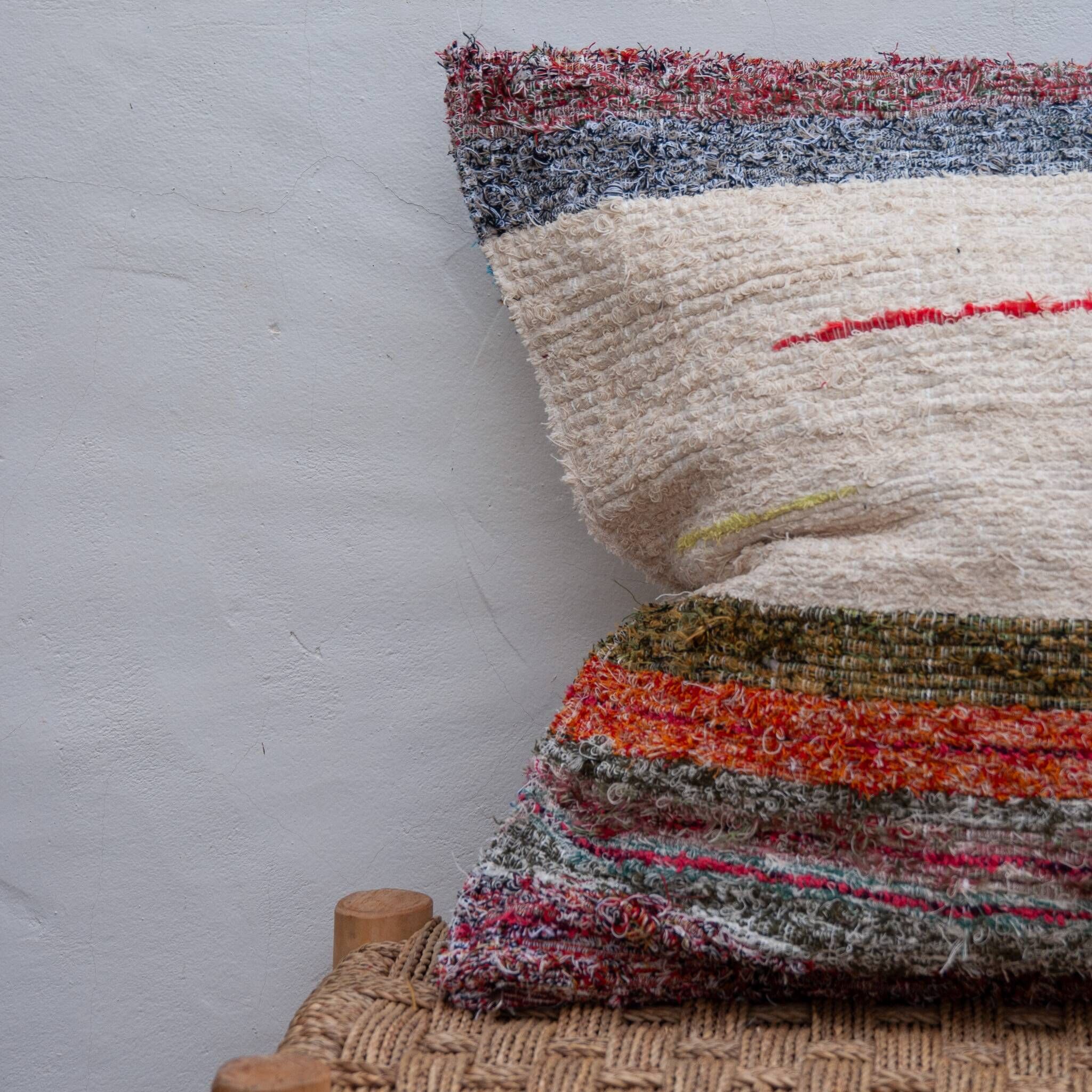 Housse de cousin artisanale tissé main en coton recyclé