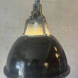 „Alma“ Ukrainische Industrieleuchte schwarz