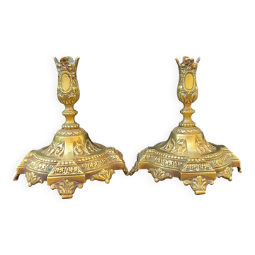 ​Paire de bougeoirs, chandeliers anciens en bronze ciselé