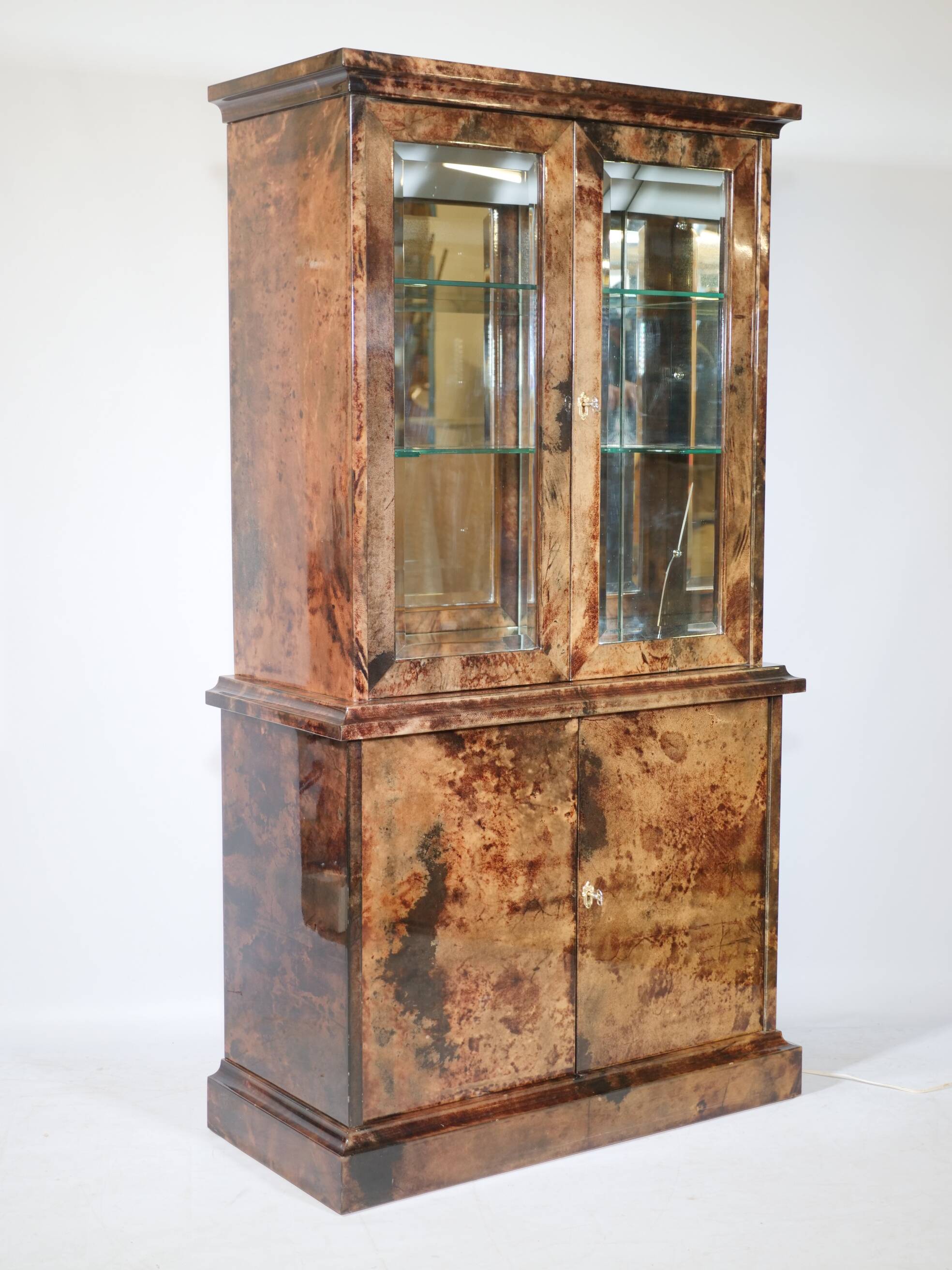 Illuminated Display Cabinet by Aldo Tura – Goat Leather & Parchment, 1970s, Milan