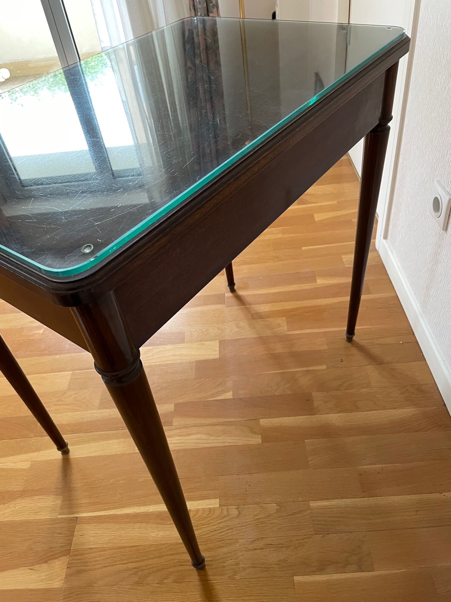 Old desk directoire style