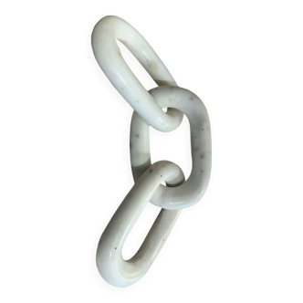 White marble chain