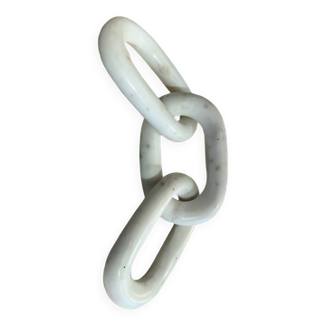 Chaîne en marbre blanc