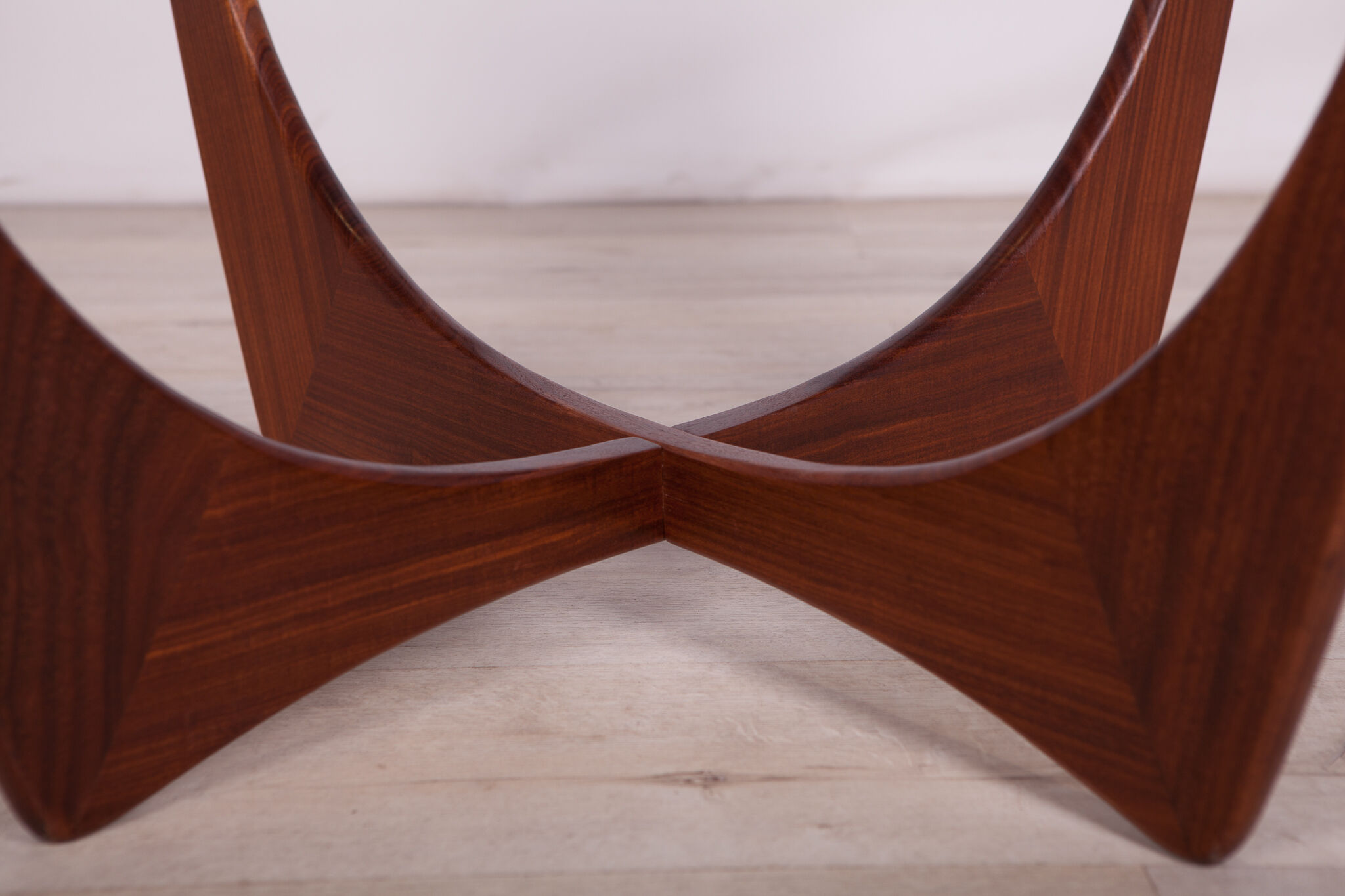 Round teak Astro coffee table by Victor Wilkins for G-Plan, 1950