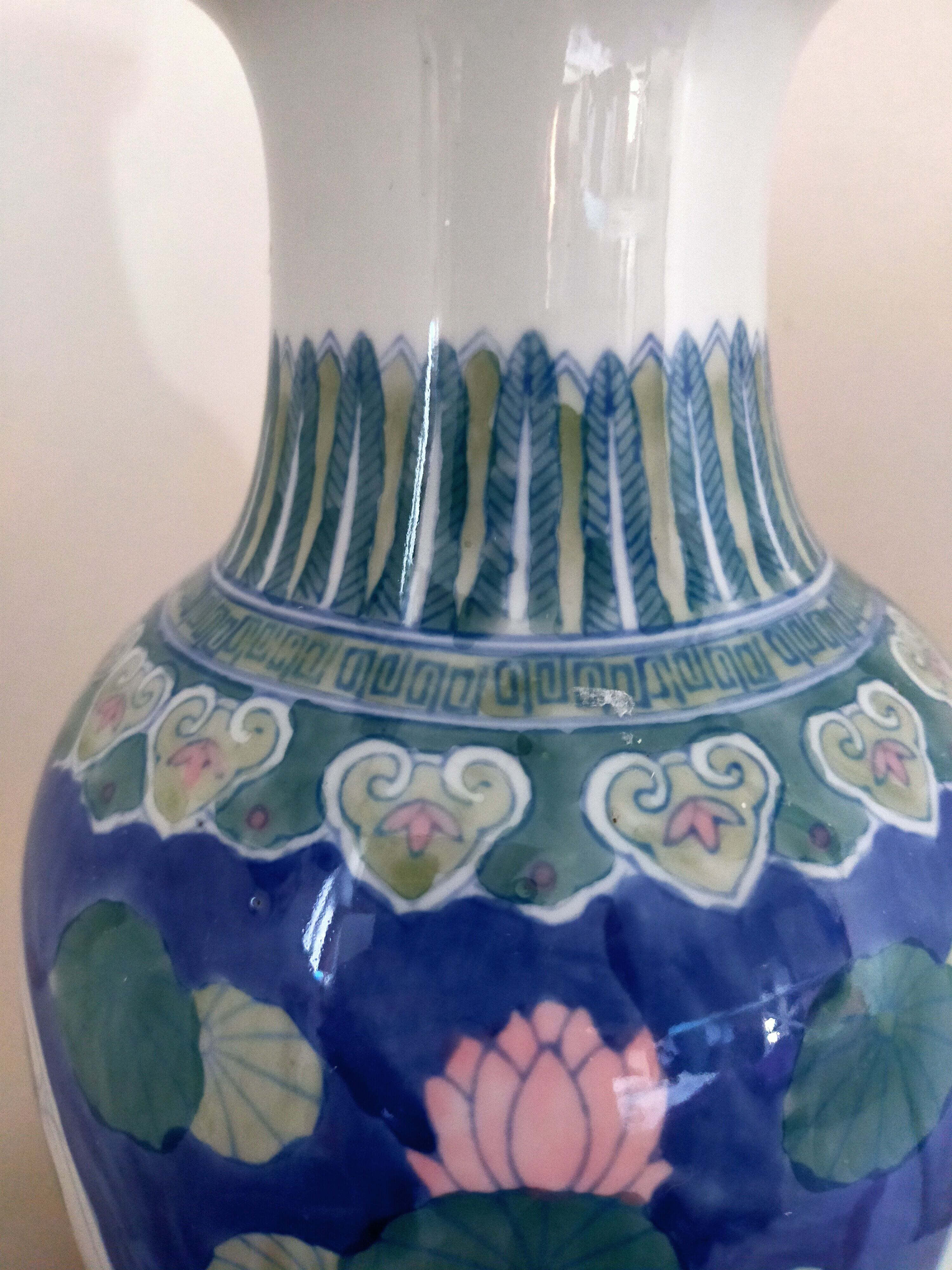 Hand-painted chinese vase