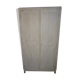 Armoire parisienne blanche