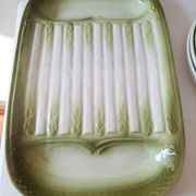 Asparagus service in green earthenware Moulin des Loups Orchies