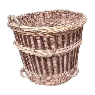 Wicker baker's basket