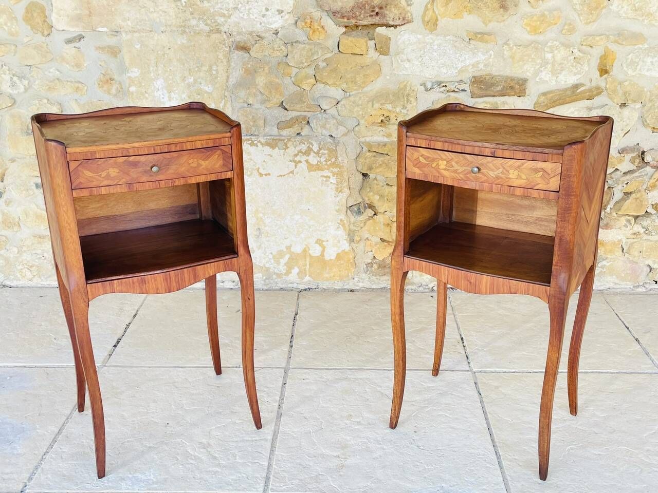 Paire de chevets , Style Louis XV en Palissandre
