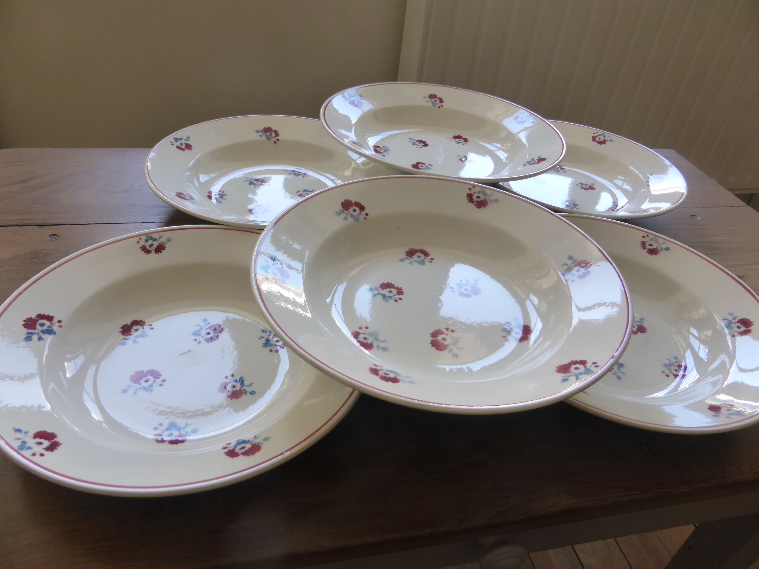 6 assiettes creuses vintage de la manufacture de Pexonne modèle Christiane en porcelaine