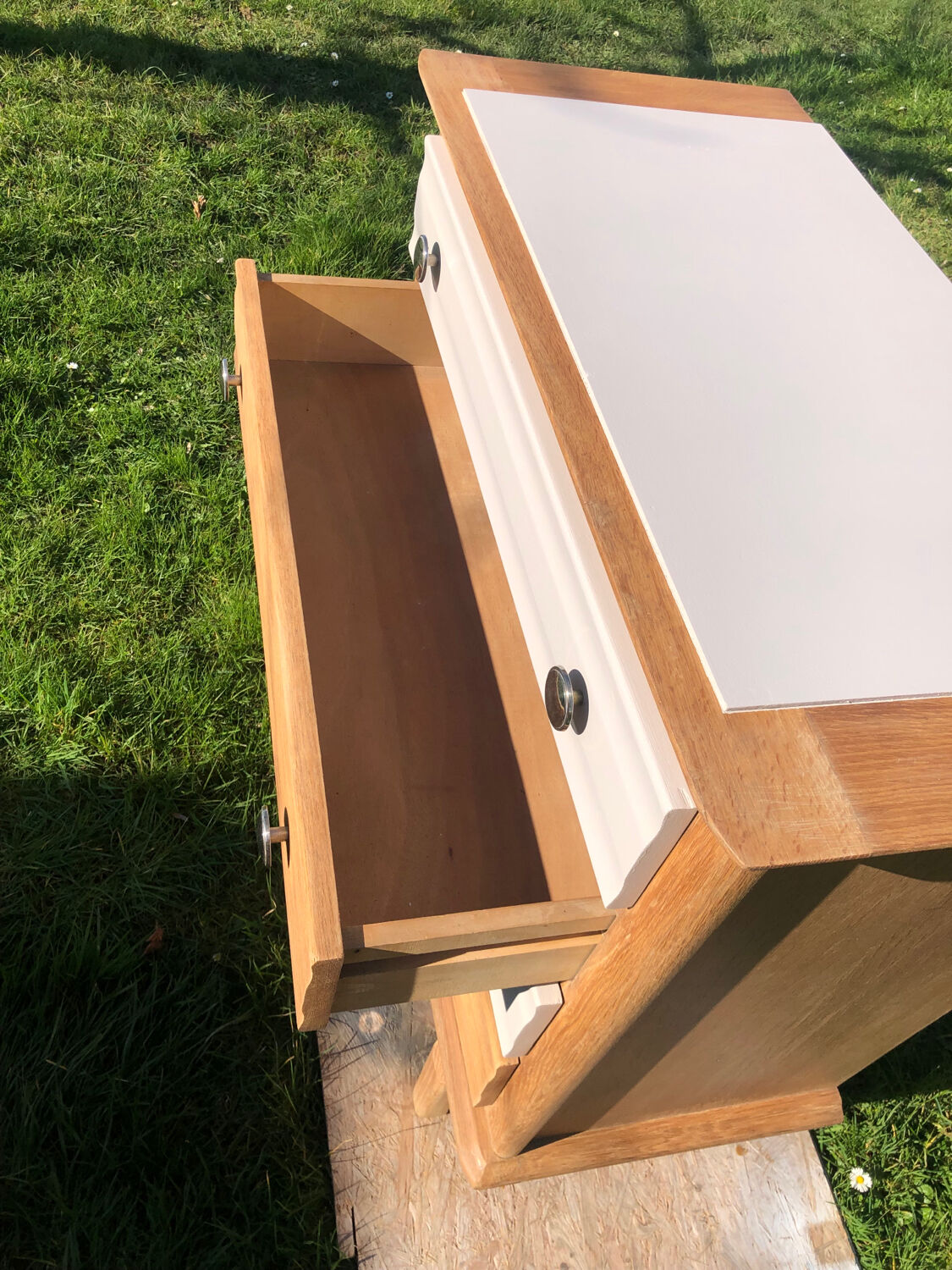 Vintage chest of drawers