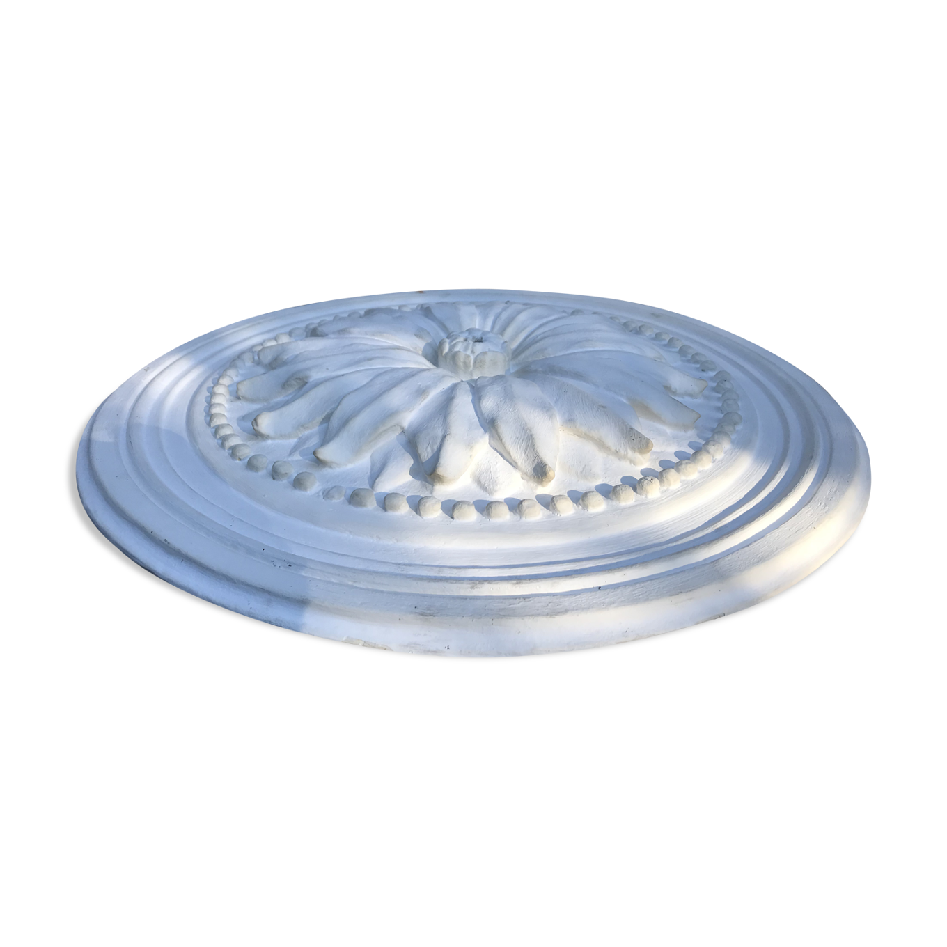Ancienne rosace de plafond platre dessin fleurs Selency Ancienne rosace de plafond platre dessin fleurs Selency