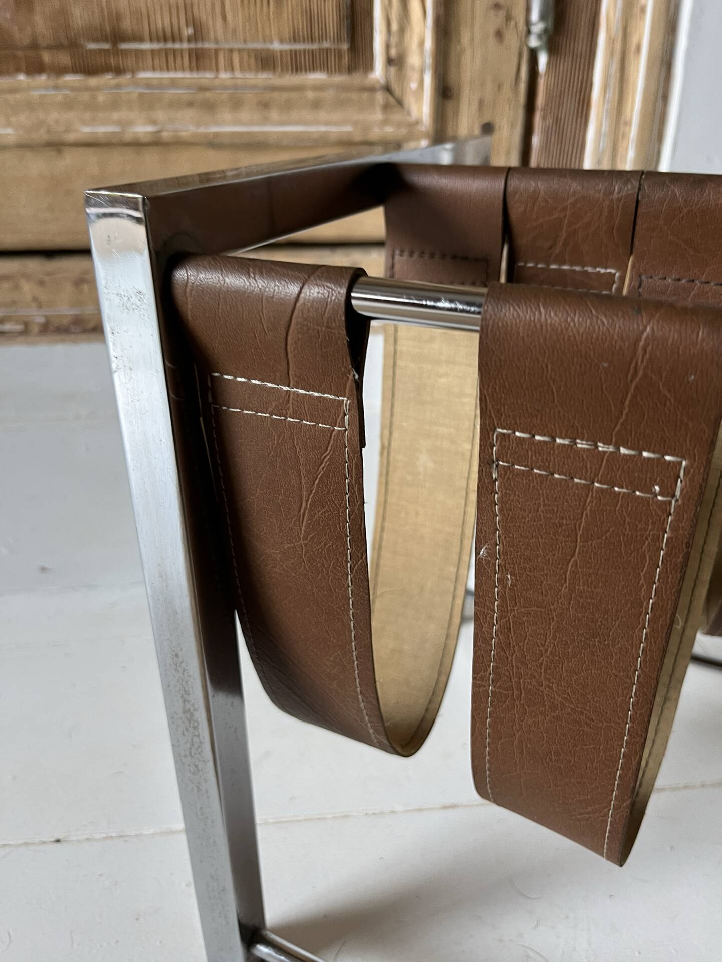 Vintage chrome steel and leather magazine rack – 1970s