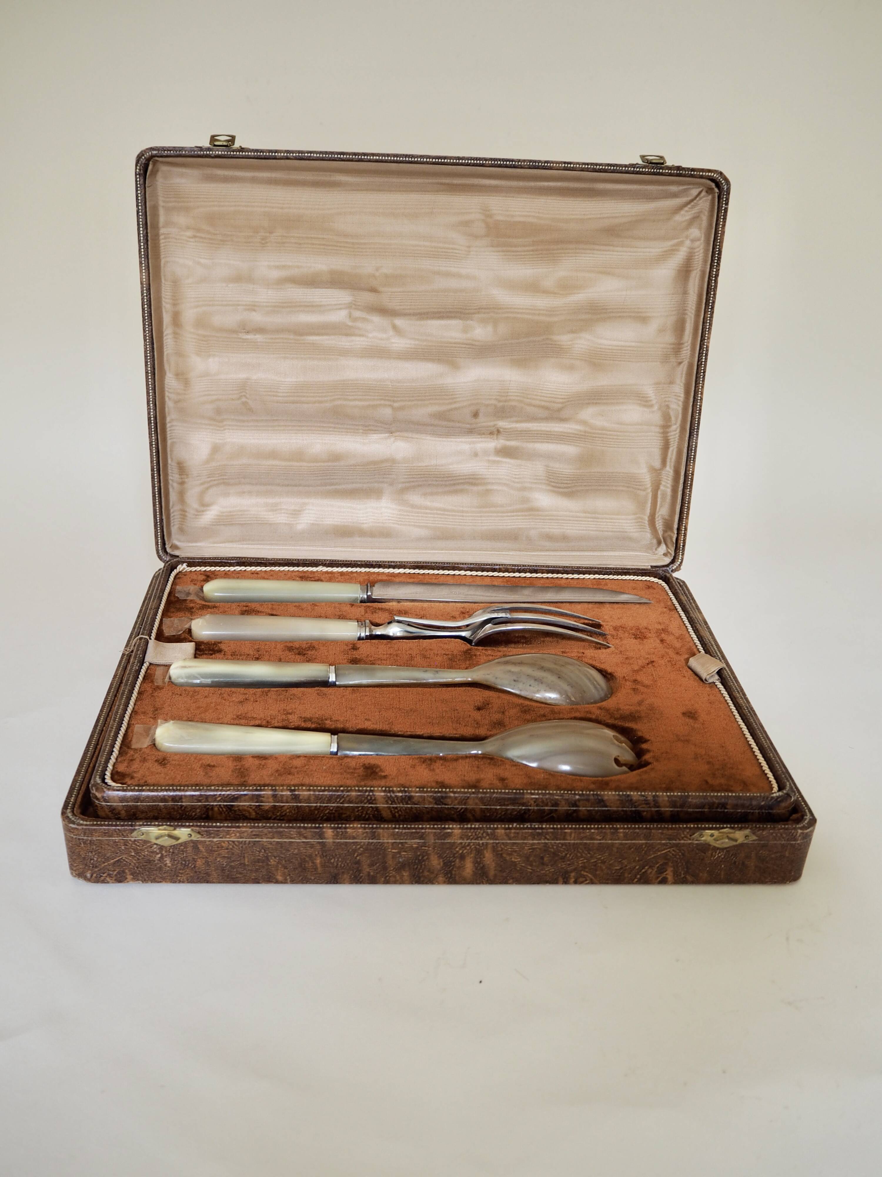 Table cutlery set in bone - 28 pieces
