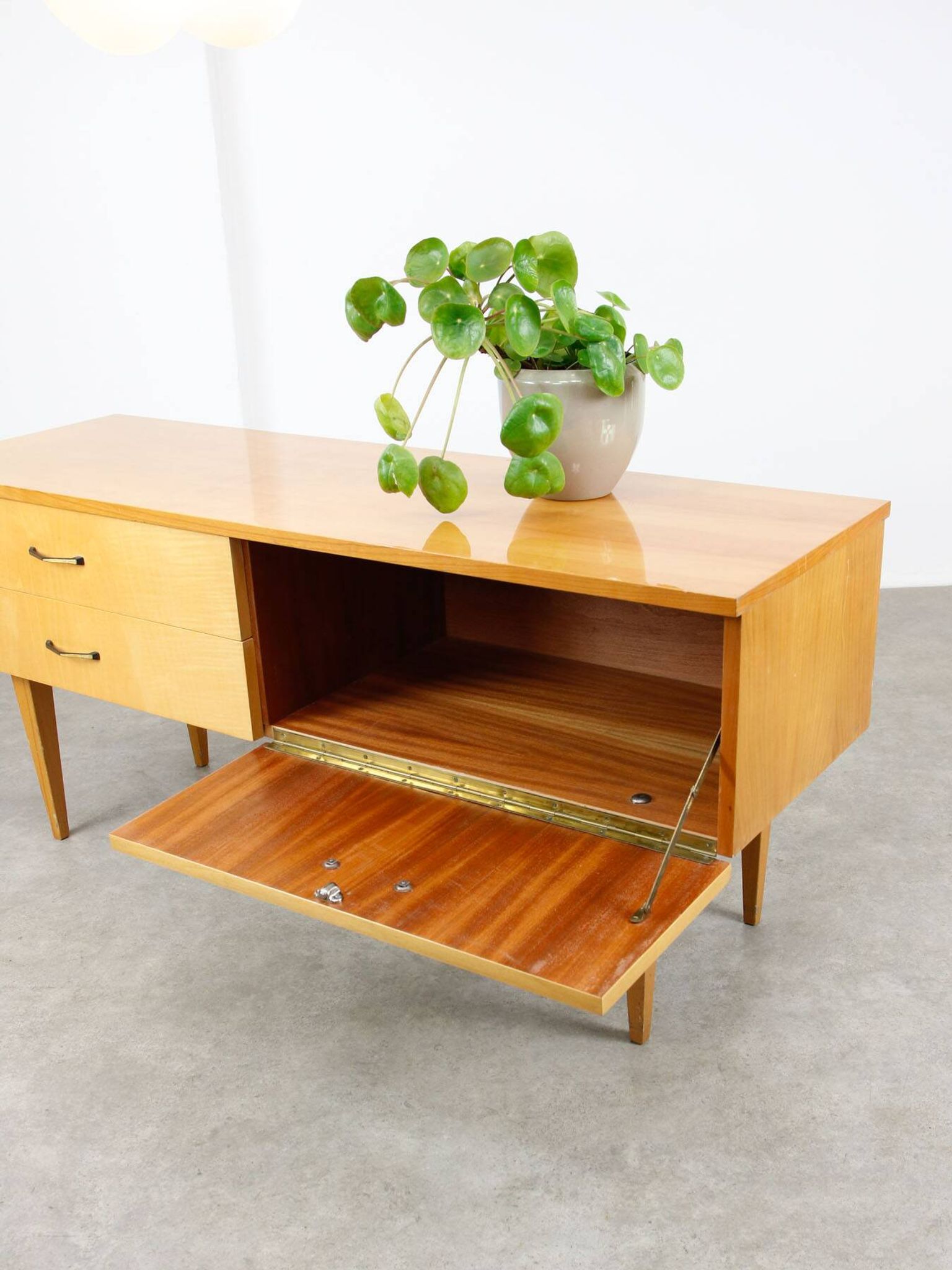 Mid-Century Modern Italian Sideboard, 1960s
